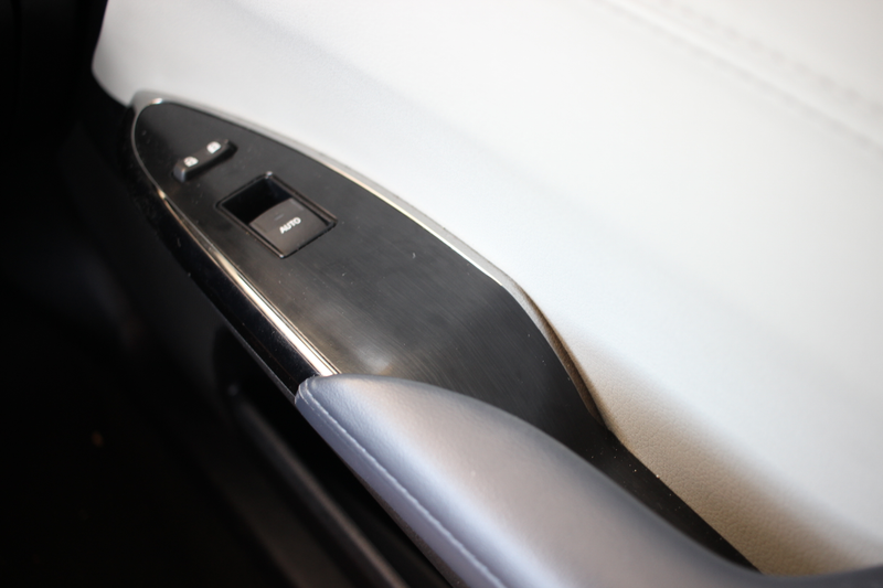 Illustration for article titled Backseat Rental Review: 2015 Toyota Avalon